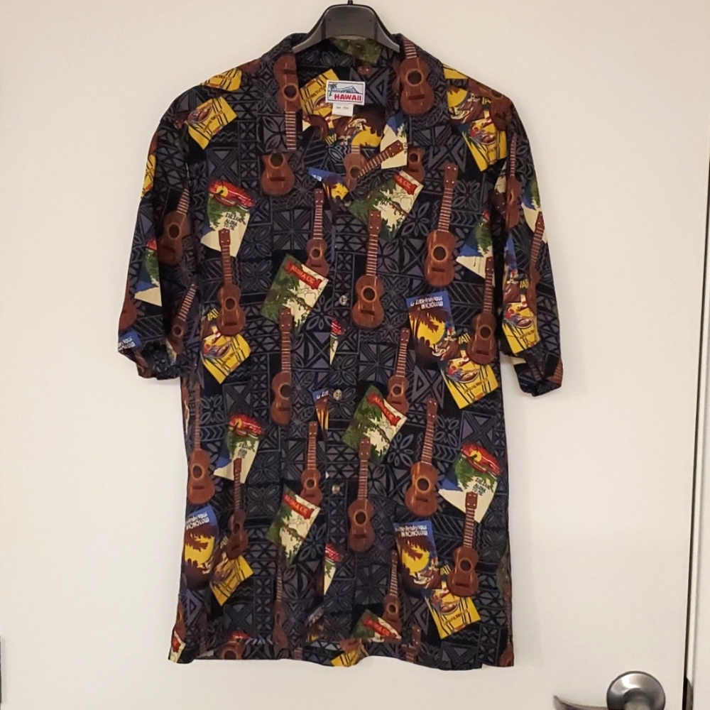 HAWAI'I Get your Aloha on short sleeve button down shirt Large Island Style